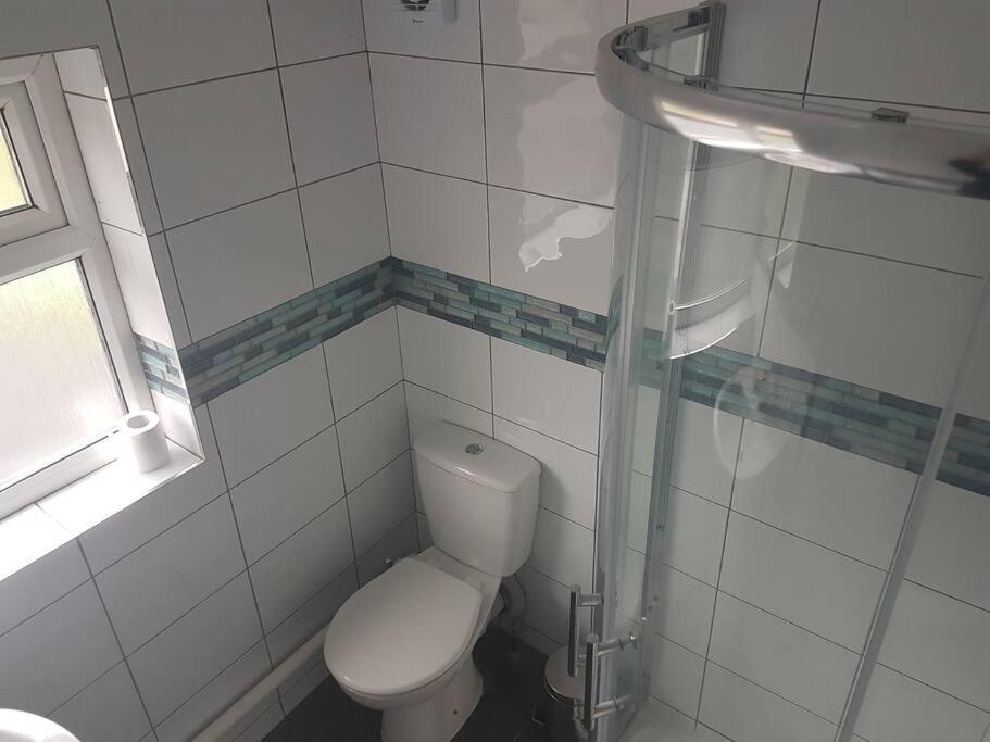 Two Bedroom Maisonette Close Towarwick Uni Coventry Exterior foto