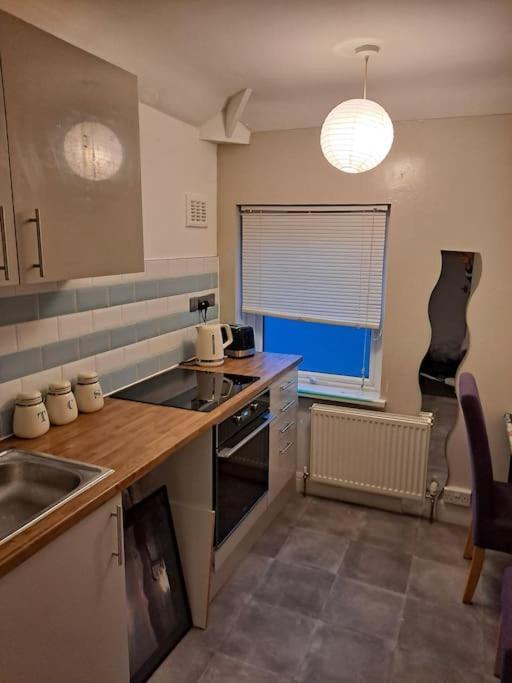Two Bedroom Maisonette Close Towarwick Uni Coventry Exterior foto